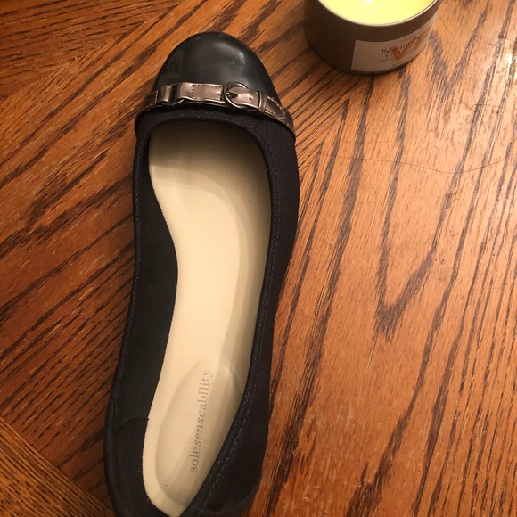 Great shoes from Kohl’s navy blue size 9.5 - Picture 4 of 10